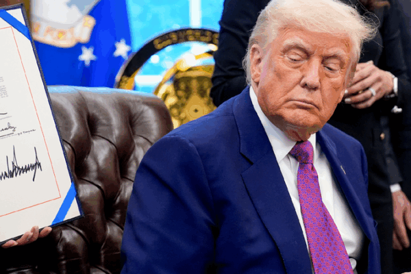 U.S. Court Brings Back Tariffs: What Does It Mean for You? ๐บ๐ธ๐๏ธ U.S. appeals court reinstates Trump tariffs