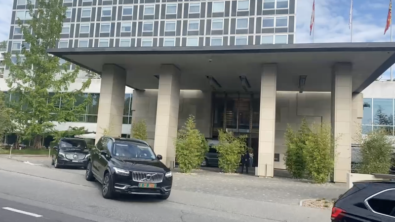 U.S. delegation heads for trade meeting with China in Geneva video poster