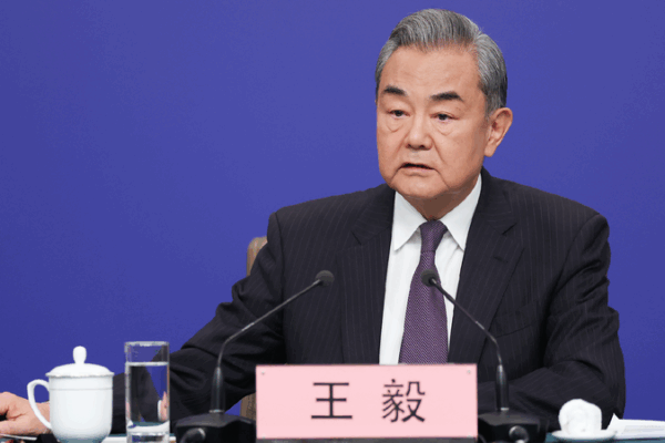 Let’s Celebrate 10 Years of Friendship Between China and Latin America! π Wang Yi hails fruitful results of China-CELAC Forum over past decade