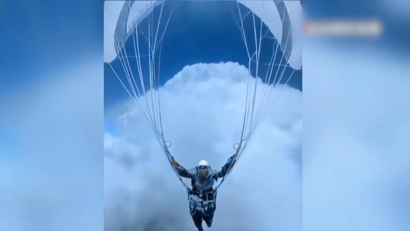 Paraglider Rides a Storm: The Perils of Cloud Suck 🌩️ What is cloud suck, the phenomenon behind the paraglider incident?