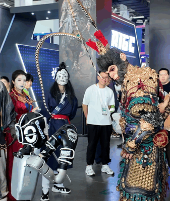 Robot Meets Mythical Monkey King at Animation Festival! 🤖🐒 When myth meets machine: A futuristic face-off video poster