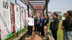 President Xi Jinping Shares Ideas on Being Better Leaders π Xi's article on improving work conduct to be published