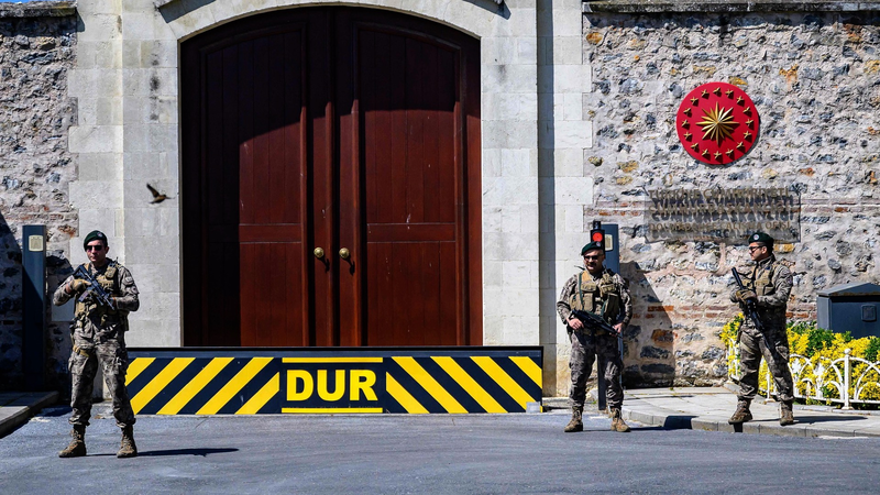 Zelenskyy meets Erdogan in Ankara ahead of peace talks with Russia video poster