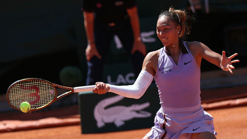 Zheng Qinwen advances to French Open round of 16, matching career best