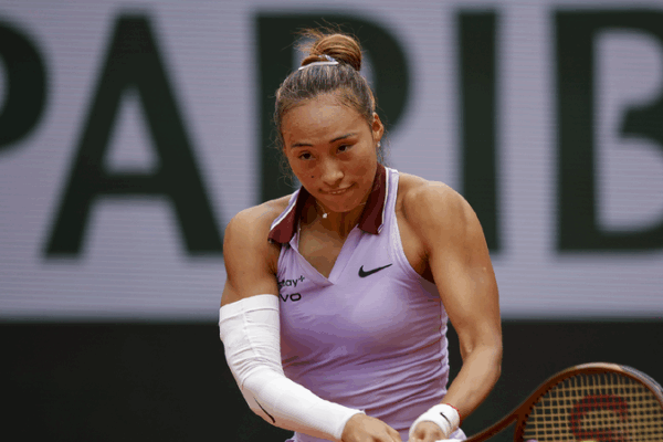 Zheng Qinwen Advances to French Open Third Round with Impressive Win! ๐พ Zheng Qinwen beats Emiliana Arango to reach French Open third round