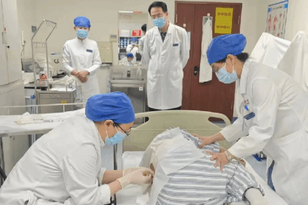 New Hope for ALS Patients: Breakthrough Drug Launched in China! Breakthrough gene-targeted drug for ALS patients launched in China