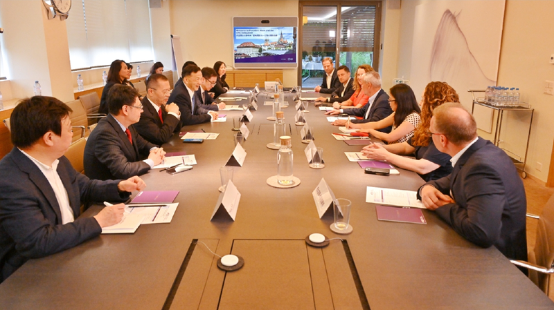 CMG President meets FEI boss Ingmar De Vos in Lausanne