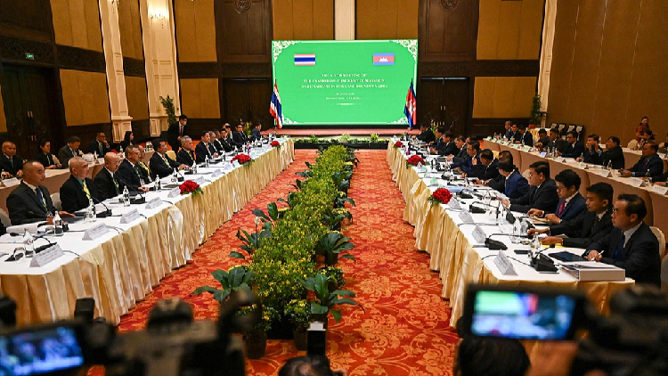 Cambodia to take border dispute to ICJ despite talks with Thailand