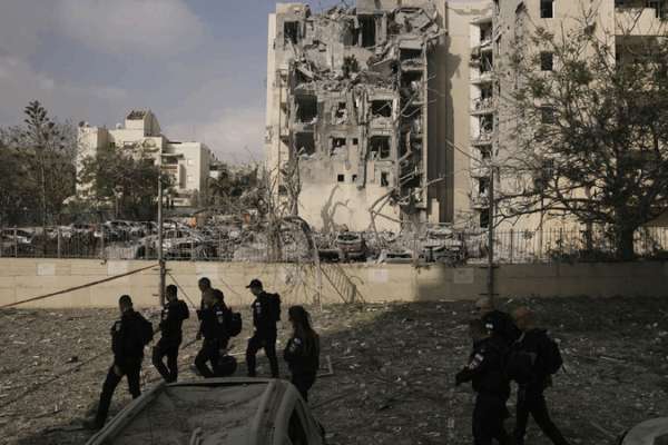 Peace in the Middle East: Why It Matters to Everyone π Ceasefire begins after missile strikes between Israel, Iran
