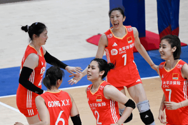China’s Volleyball Team Scores Big Win Over Japan in Hong Kong! 🎉 China beat Japan at FIVB Women's Nations League stop in Hong Kong SAR