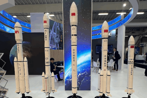 China’s Long March Rockets: Reaching for the Stars! China debuts new Long March rockets at global air show