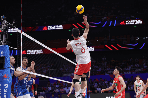 China’s Men’s Volleyball Team Scores Historic Win Over Serbia on Coach’s Birthday! ππ China defeat Serbia 3-0 at Men's Volleyball Nations League