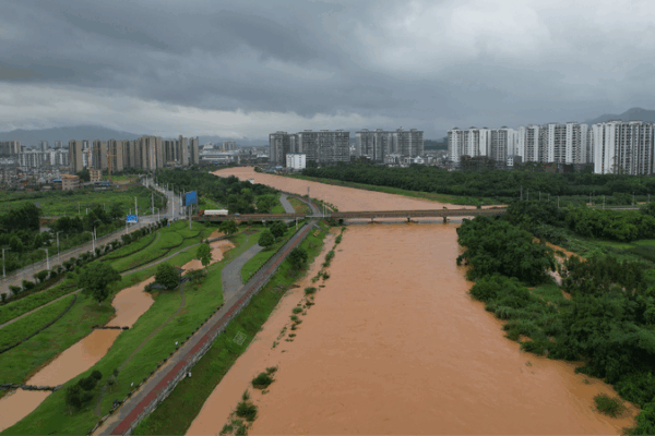 China’s Red Alert 🚨: Six Provinces Prepare for Mountain Floods! China issues red alert for mountain torrents in six provinces