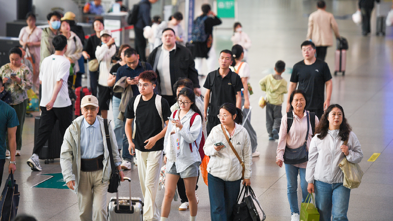 China records 657m cross-regional trips over Dragon Boat Festival