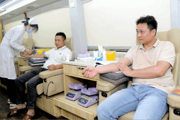 China Boosts Blood Donations with New Safety Measures! π©Έ China strengthens blood donation system with enhanced safety measures