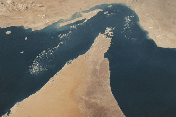 China Encourages Peace: Calm Waters Needed in the Middle East ๐๐๏ธ China's Foreign Ministry responds to Strait of Hormuz tensions