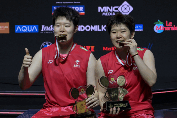 Victory Smash! Liu Shengshu and Tan Ning Win Badminton Gold at Indonesia Open ๐ธ๐ฅ China's Liu Shengshu, Tan Ning win women's doubles at Indonesia Open