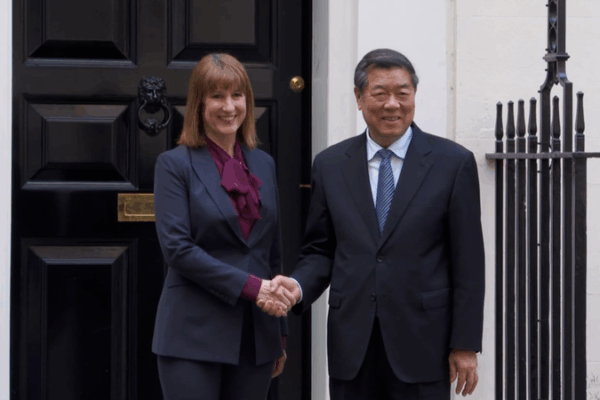 Chinese Vice Premier Meets UK’s Chancellor to Boost Economic Friendship Chinese vice premier meets with UK chancellor of exchequer video poster