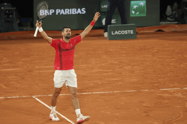 Djokovic sets up semifinal showdown with Sinner at Roland Garros