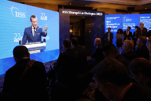 Experts Say U.S. Defense Chief’s Speech Could Stir Up Trouble π Experts criticize Hegseth's remarks as provocative, harmful to region