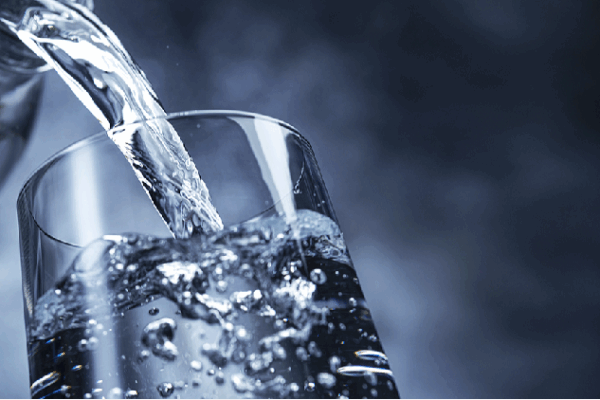 New Featherweight Material Pulls Drinking Water from Thin Air! ๐ง Featherweight material tackles global water scarcity