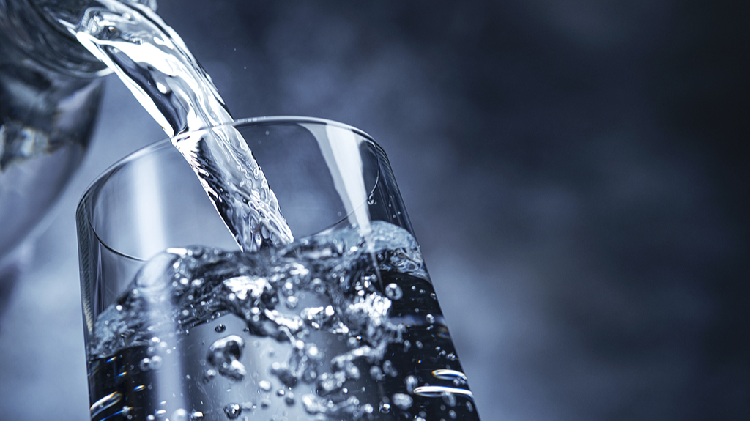 Featherweight material tackles global water scarcity