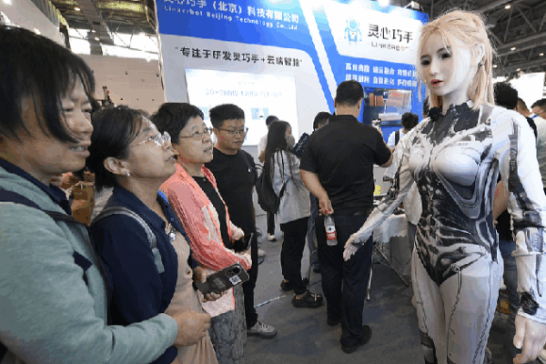 Robots Galore! Hangzhou’s Robot Expo Brings Future Tech to Life Hangzhou International Android and Robot Technology Exhibition opens