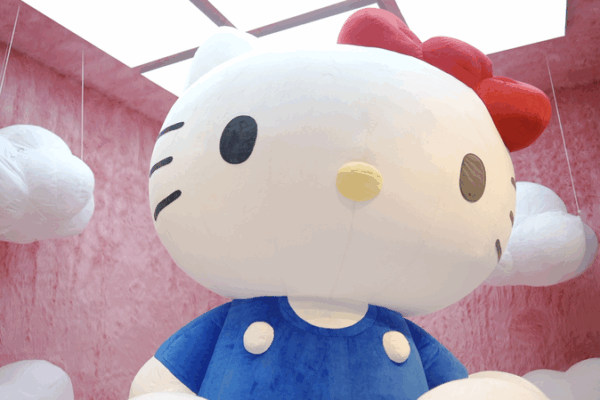 Hello Kitty Lights Up Beijing in Magical Exhibition! β¨ Hello Kitty immersive light art exhibition opens in Beijing video poster