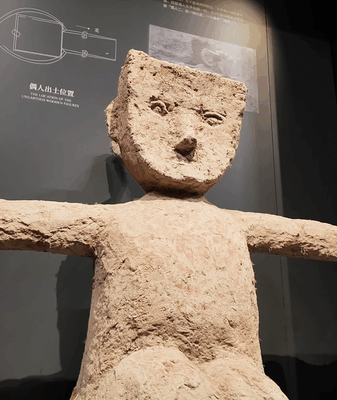 International Visitors Discover Ancient China at Hunan Museum! 🎉 International visitors immersed in Chinese heritage at Hunan Museum video poster