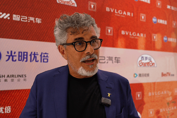 Italian Films Dazzle Shanghai: Building Movie Magic Together! 🇮🇹🇨🇳 Italian films shine in Shanghai, boosting Sino-Italian cinematic ties video poster
