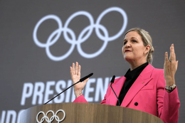 Kirsty Coventry takes office as 10th IOC President video poster
