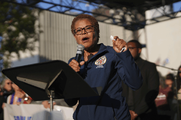 LA Mayor Sets Curfew After Protests Against Immigration Raids Los Angeles mayor issues curfew for downtown Los Angeles