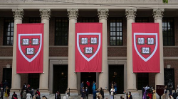China Urges US to Keep Student Exchanges Open MOFA: Halting visas for intl students seeking Harvard only hurts U.S.