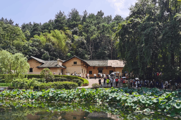 Visit Mao’s Childhood Home: A Fun Trip to Shaoshan! 🏠 Mao Zedong's hometown: A red tourism gem in Shaoshan