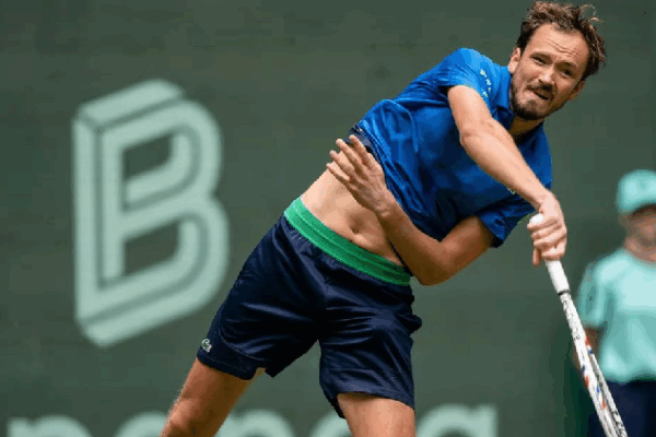 Daniil Medvedev Wins First Match at Halle Open! 🎾 Medvedev advances to 2nd round at ATP Halle Open
