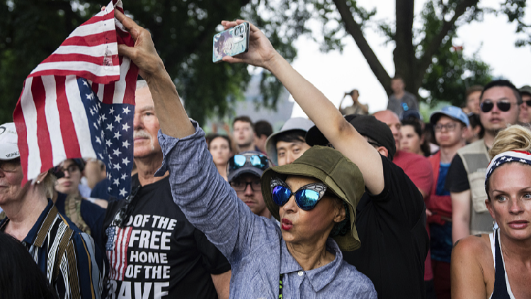 Military parade vs. protests: What did Trump achieve?