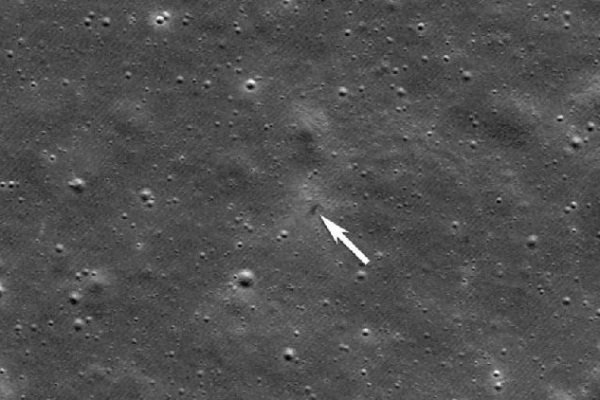 NASA Finds Japanese Moon Lander Crash Site! π NASA spacecraft photographs crash site of Japanese lunar lander