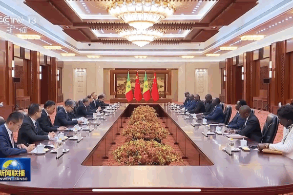 China and Senegal Team Up for a Brighter Future! ๐ Premier Li hails fruitful results in China-Senegal cooperation