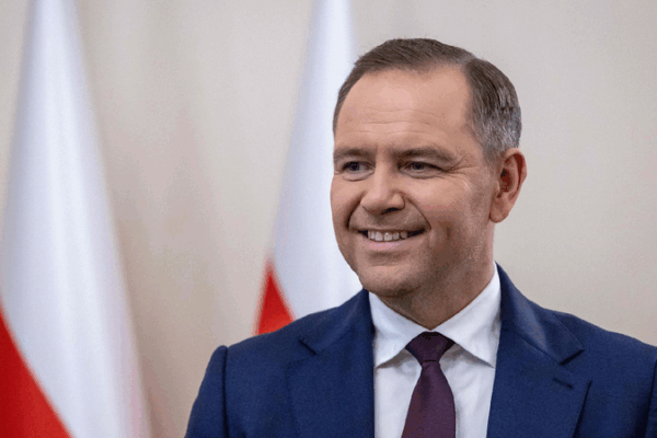 China’s President Xi Congratulates Poland’s New Leader Karol Nawrocki π President Xi congratulates Nawrocki on election as Polish president