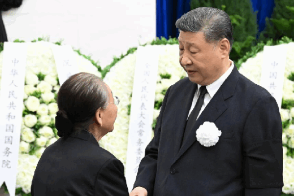China’s Leaders Say Goodbye to Ragdi ๐ Remains of former senior Chinese legislator Ragdi cremated