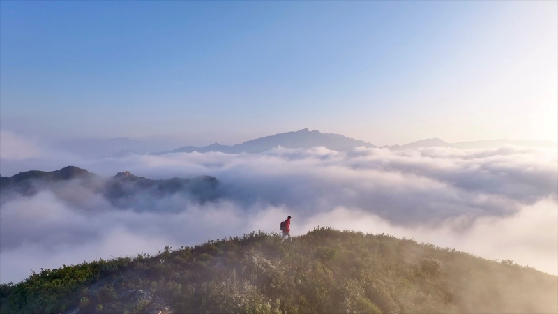 Rise early and see a stunning sea of clouds over Taihang peaks video poster