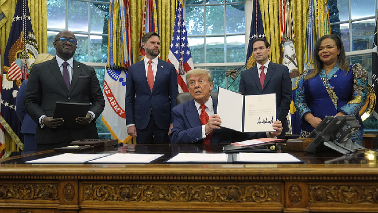 Rwanda, DR Congo sign U.S.-brokered peace deal to end fighting