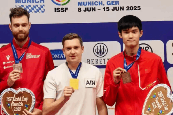 China’s Sheng Lihao Wins Bronze at ISSF World Cup in Munich! Sheng Lihao earns men's 10m air rifle bronze at World Cup in Munich