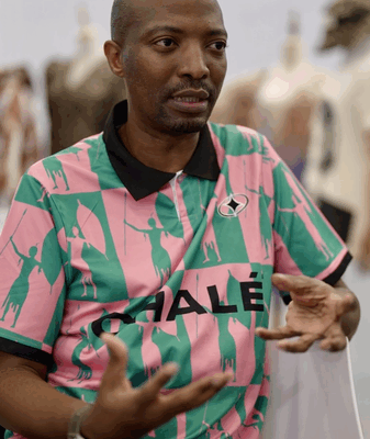 South African Designer Thula Sindi Brings Fashion to Shanghai! South African designer Thula Sindi on China-Africa synergy video poster