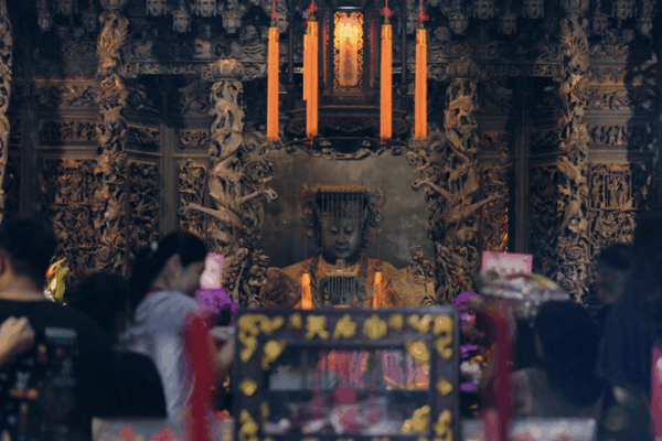 Unveiling the Dark-Faced Mazu: Taiwan’s Mysterious Tianhou Temple Taiwan Through the Ages: Tianhou Temple and Mazu