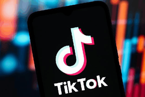 What’s Happening with TikTok and the U.S.? ๐ค Trump extends TikTok ban deadline for third time