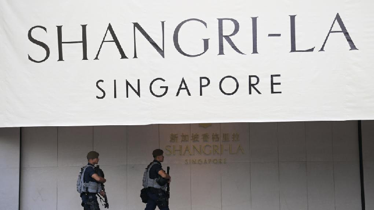 U.S. projects China 'threat' while China proposes shared future