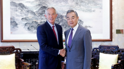 China and UK: Building Stronger Friendships! π¨π³π€π¬π§ Wang Yi: China to deepen mutual understanding, promote ties with UK