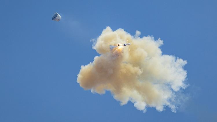 What China's zero-altitude escape test means for the moon mission