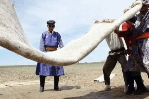 Discover the Colorful World of Felt-Making Across the Grasslands 🎨 When felt is more than carpet: It's a nation's epic poem